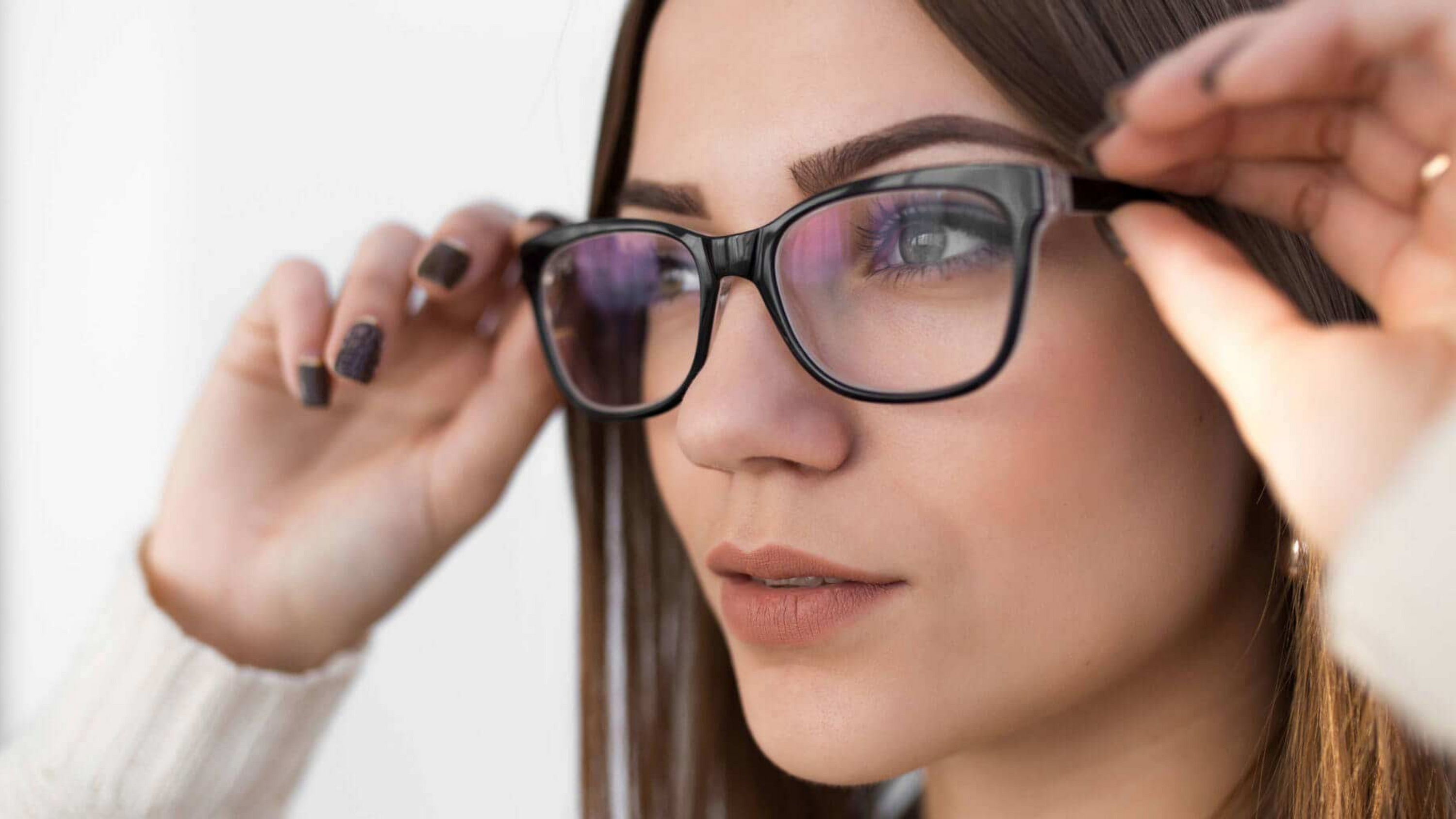 Makeup Tips for Women with Vision Problems