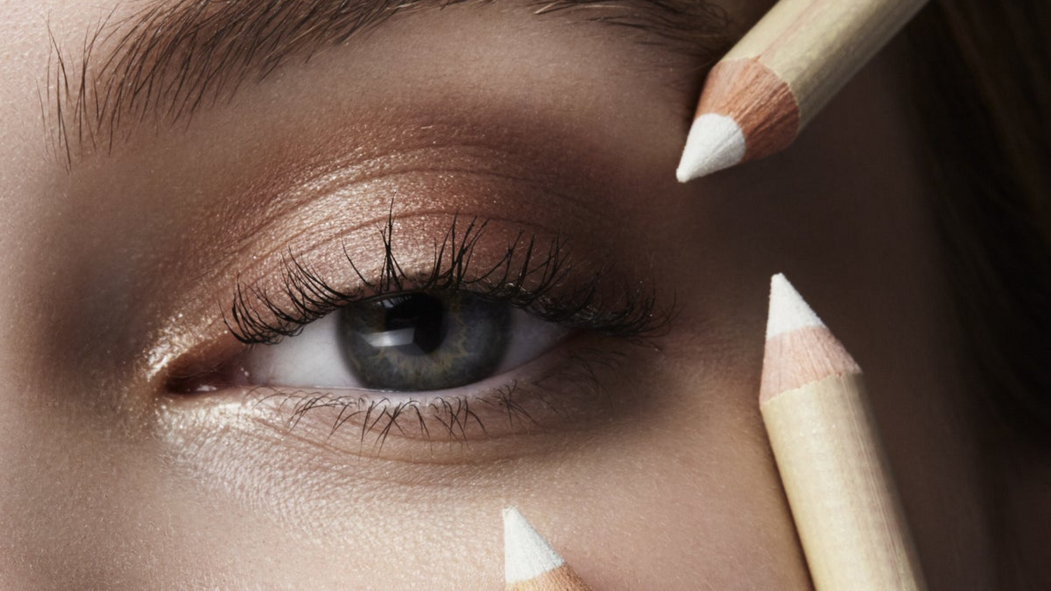 how to make your eyes look bigger